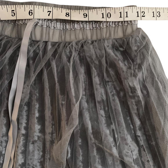 Anthro Raga Skirt NWT Women's Sz Small Velvet Breeze Silver Pleated Layered - Picture 5 of 6